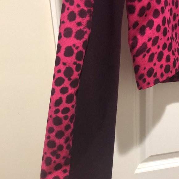 BCBG crop jacket. Worn once - Picture 6 of 9